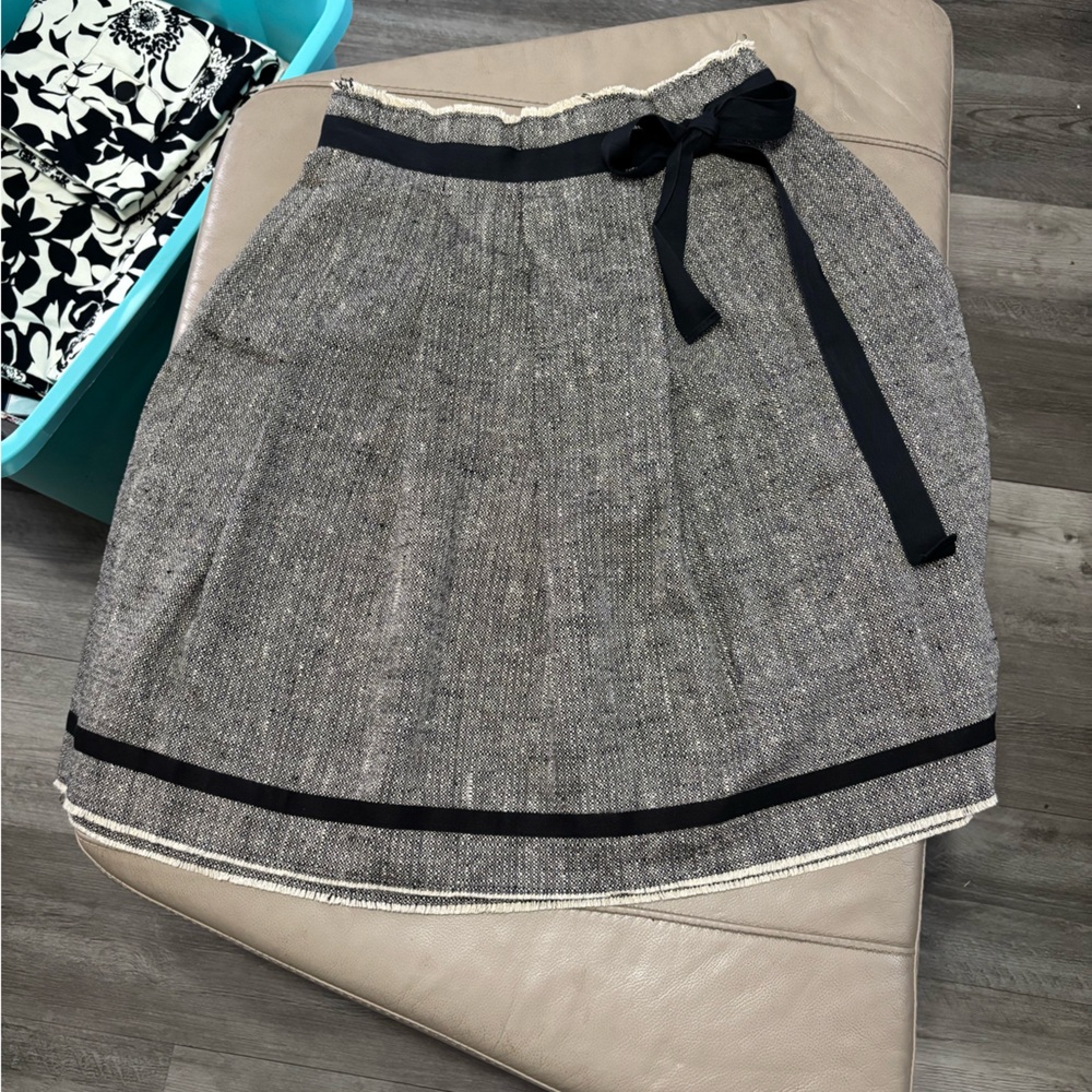 Elegant Gray Skirt with Black Accents